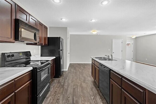 Building Photo - 246 E Anabranch Ct