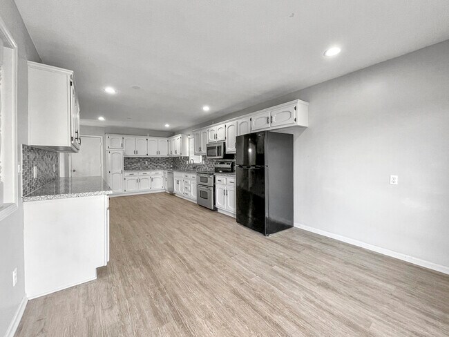 Building Photo - 12945 Beacon Ave