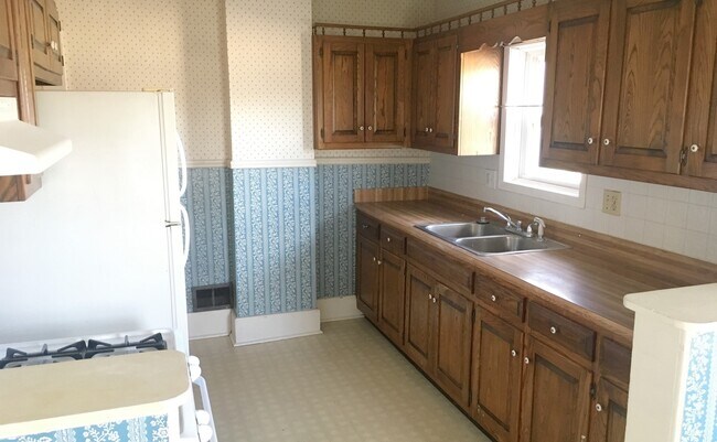 Foto del edificio - ** NEW CARPET **  NEWLY REMODELED BATHROOM **
