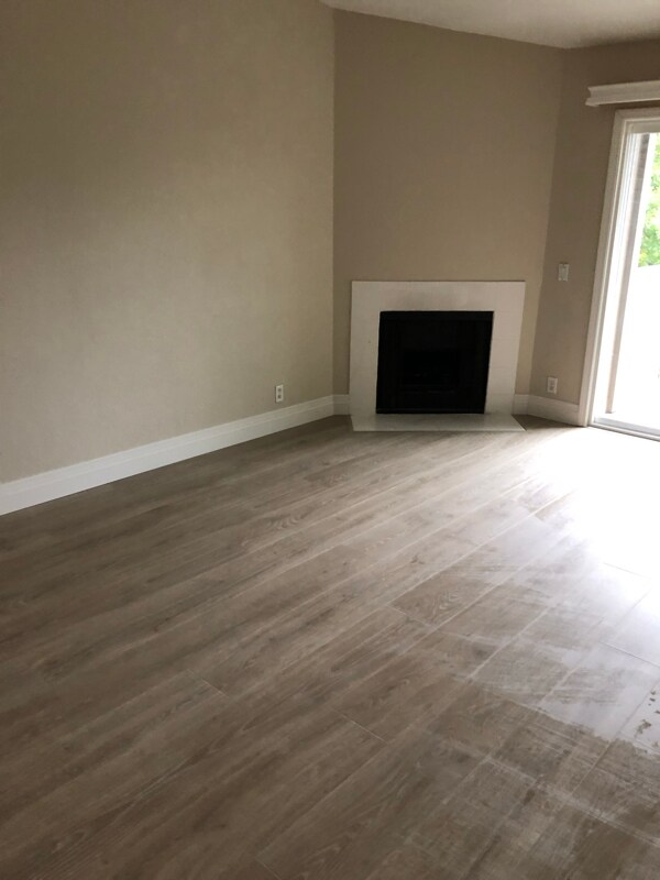 Foto del edificio - 7854 Windsor Ln