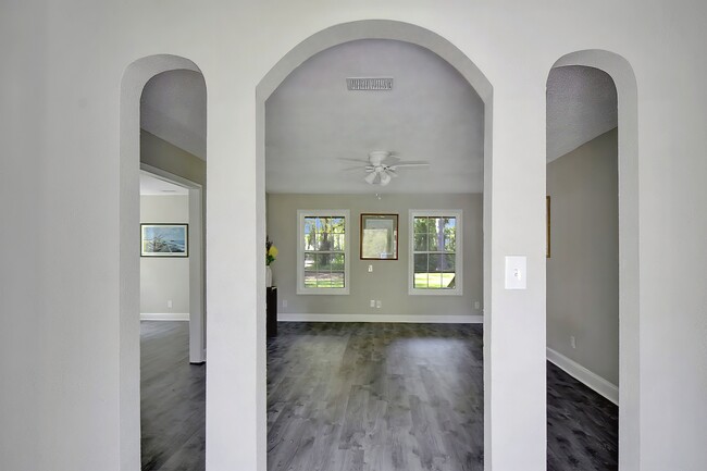 Building Photo - 179 Oyster Rd