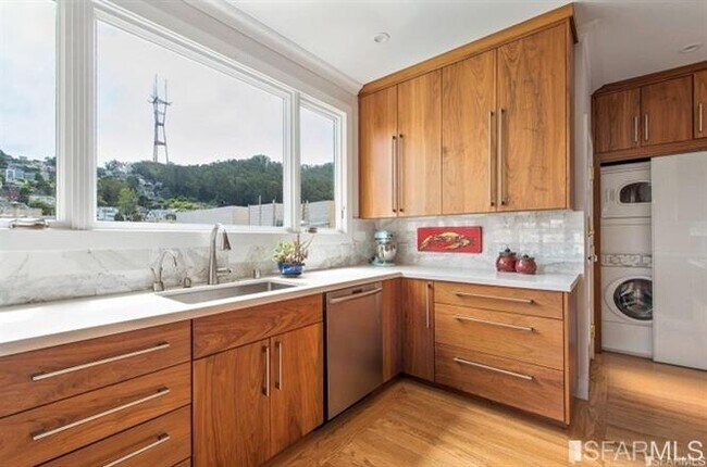 Foto del edificio - 1130 Shrader St