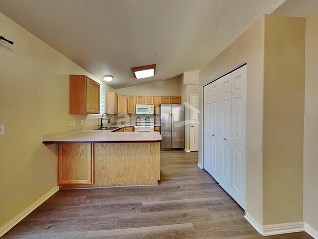 Building Photo - 4099 W 4650 S