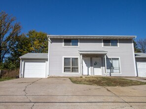 Building Photo - 3205-3207-3207 Mexico Gravel Rd