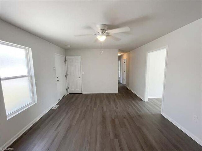 Building Photo - 131 Hasty Hill Rd