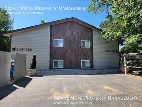 Building Photo - 2561 W Targee St