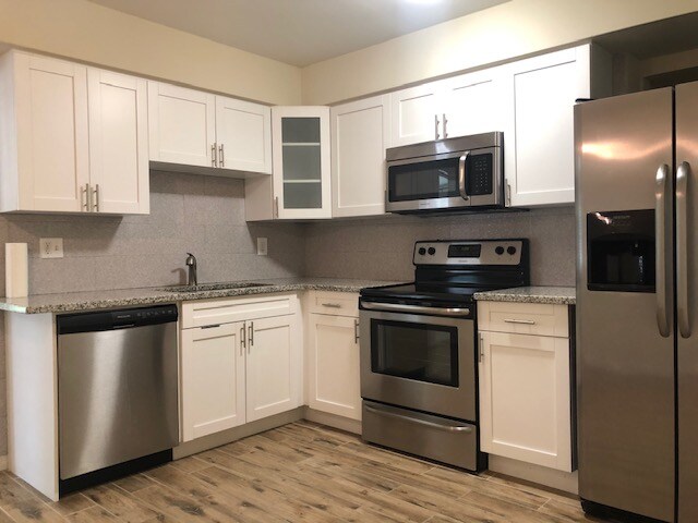 Foto del edificio - 3072 Meadow View Ave