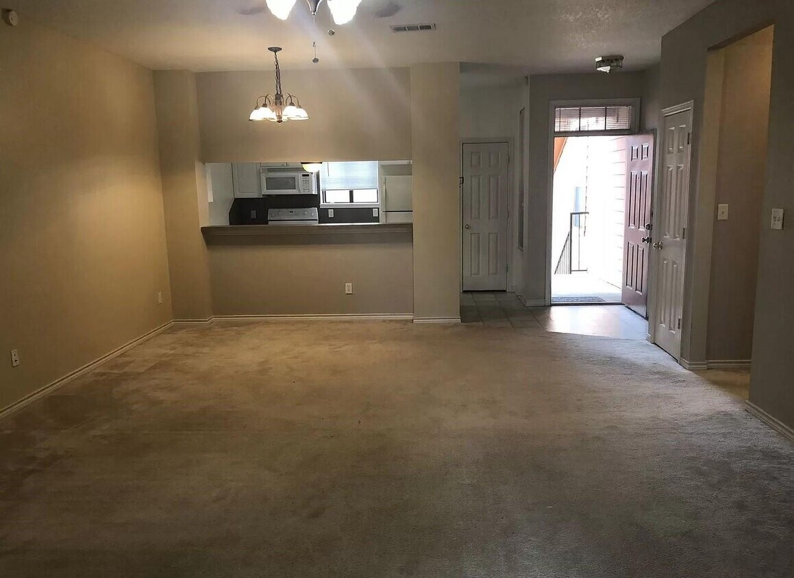1305 Villa Maria Rd Unit A202, Bryan, TX 77802 Room for Rent in Bryan, TX