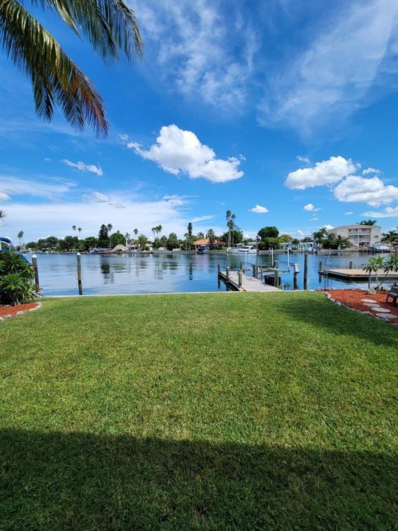 Building Photo - 599 S Bayshore Dr