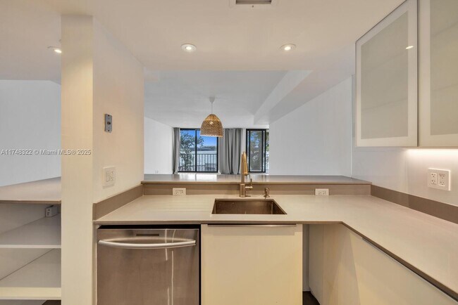 Building Photo - 7751 NE Bayshore Ct