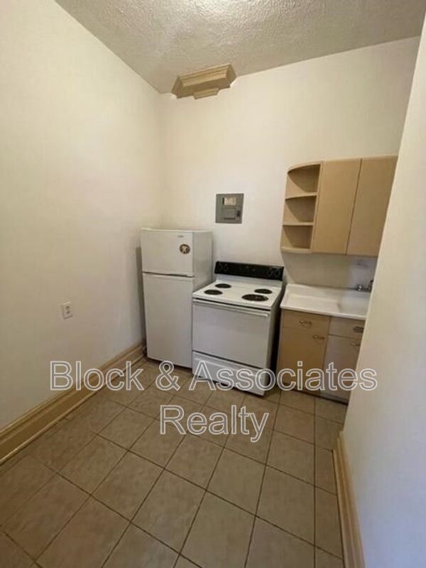 Foto del edificio - 133 E Academy St