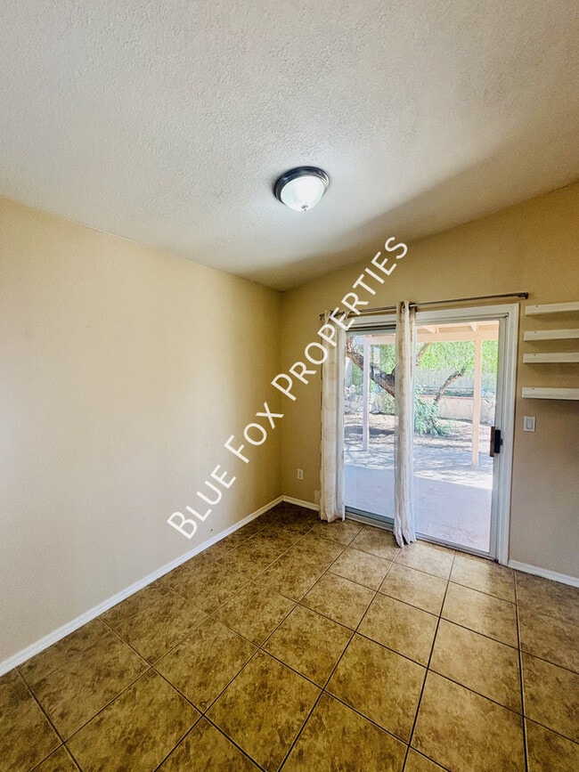 Building Photo - 4775 S Wild Rose Dr