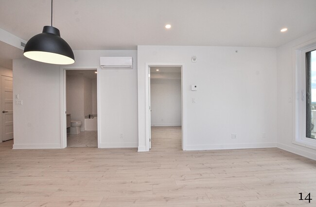 Building Photo - 12065 Rue de Blois