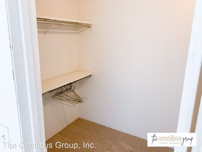 Building Photo - 2 br, 1 bath House - 6638 W. 96th Ave