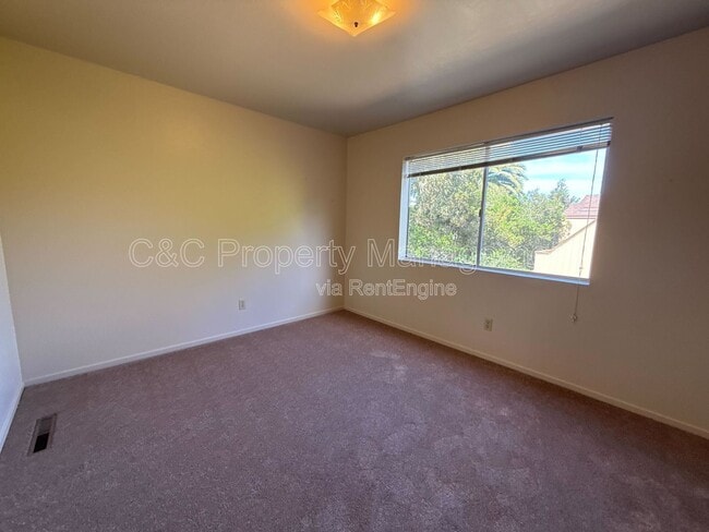 Foto del edificio - 830 Parcel St