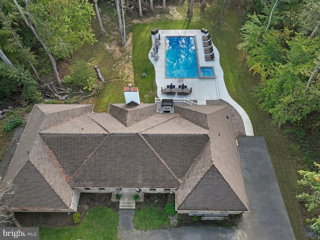 Primary Photo - 1085 Pemberton Ln