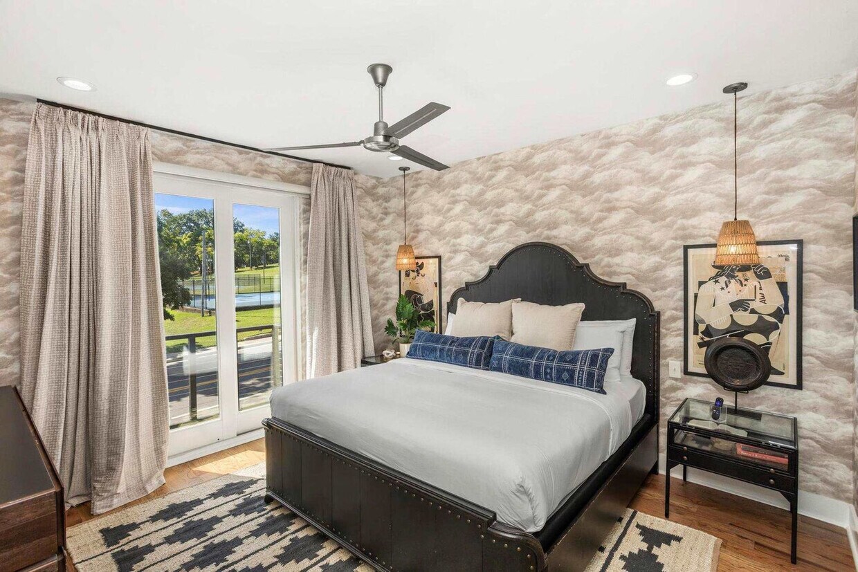 Foto principal - 1710 8th Ave S