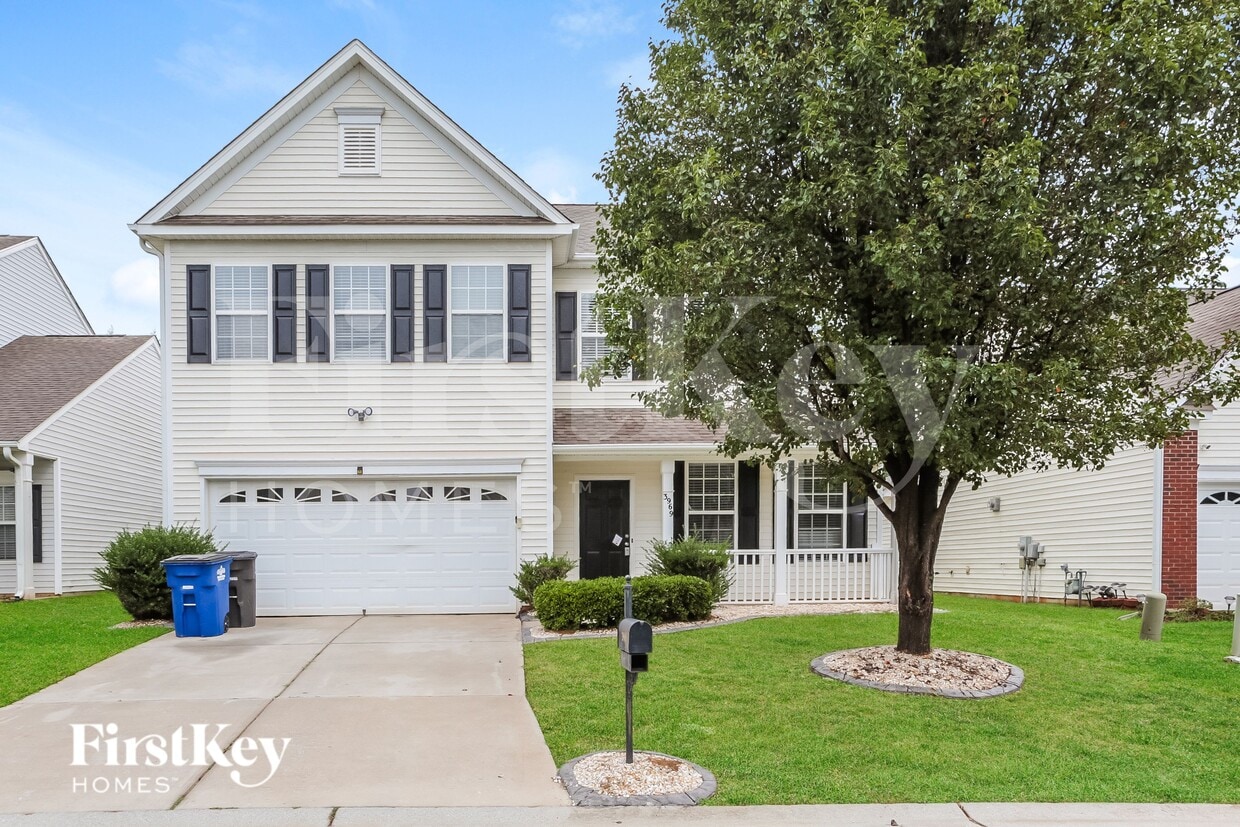 Foto principal - 3969 Creekmoore Dr