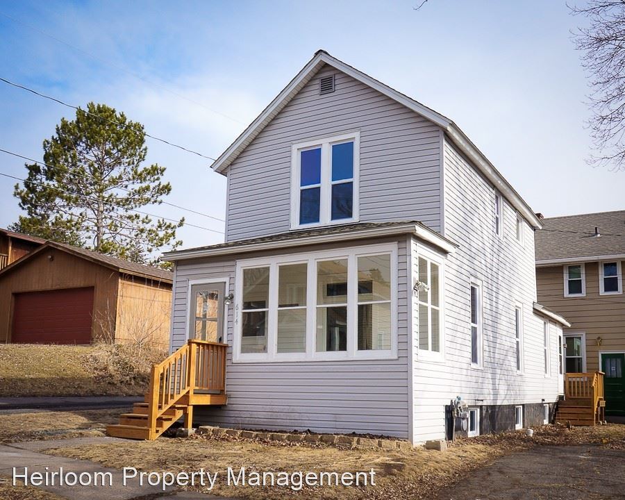 Foto principal - 2 br, 1 bath House - 614 N 13th Ave E