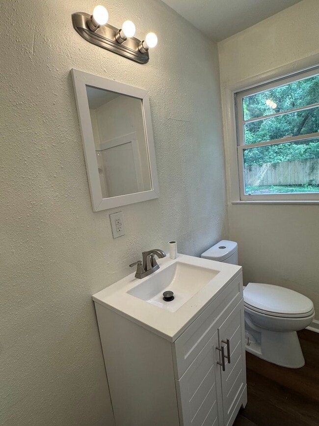 Building Photo - 3923 Moffett Ct