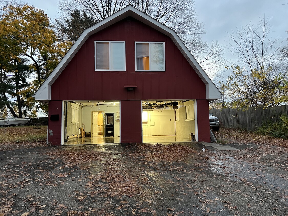Primary Photo - 20 Reichold Rd