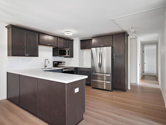 Building Photo - 15 1st St S