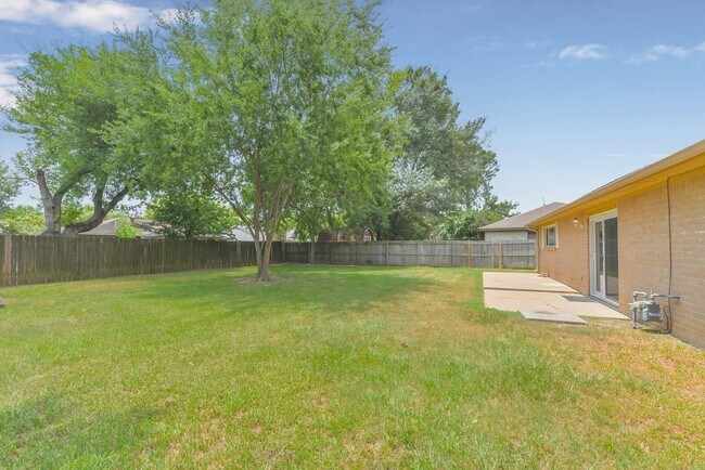 Foto del edificio - 5323 Marian St