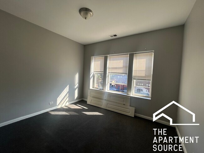 Building Photo - 7253 S Bennett Ave