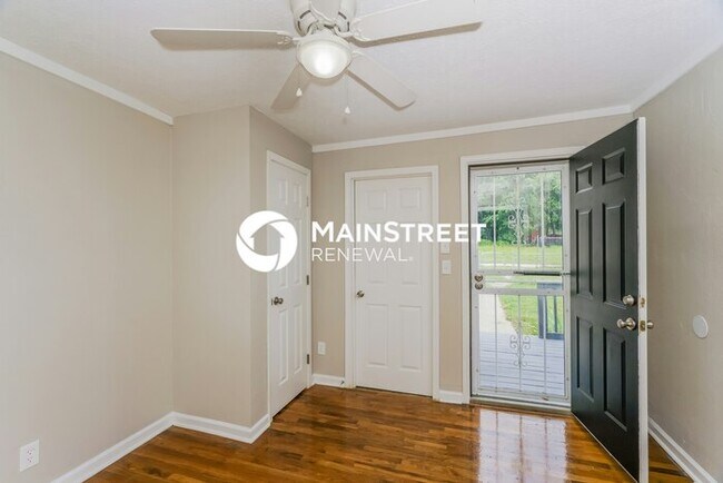 Foto del edificio - 2 Bedroom Pet-Friendly Home in Louisville,...