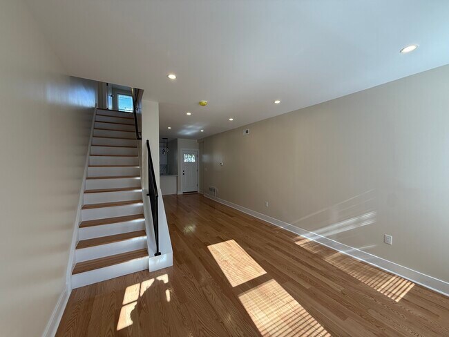 Foto del edificio - 2513 W Seybert St