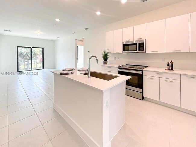 Photo - 8001 NW 41st St Apartment