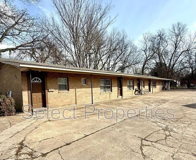Foto del edificio - 819 E Matthews Ave