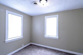 Building Photo - 502 Inverness Ave