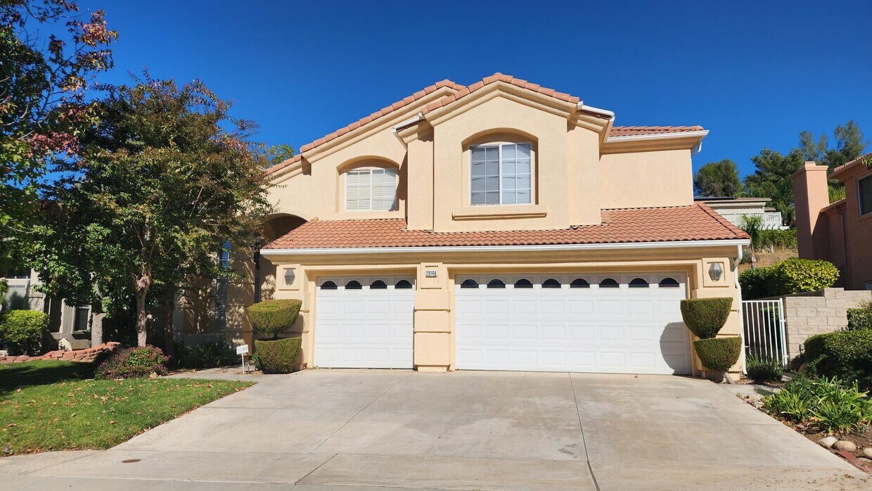 Move in Ready East Highlands Ranch House Rental in Highland, CA