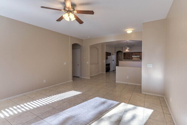 Foto del edificio - Located in beautiful Rancho Sahuarita!!!!!!!!!!!!