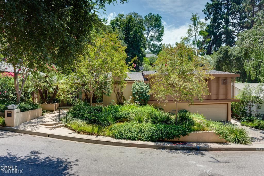 Primary Photo - 3 br, 3 bath House - 1040 Stoneridge Dr