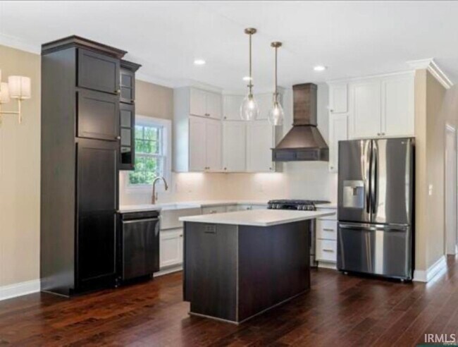 Foto del edificio - 600 Whitetail Ct