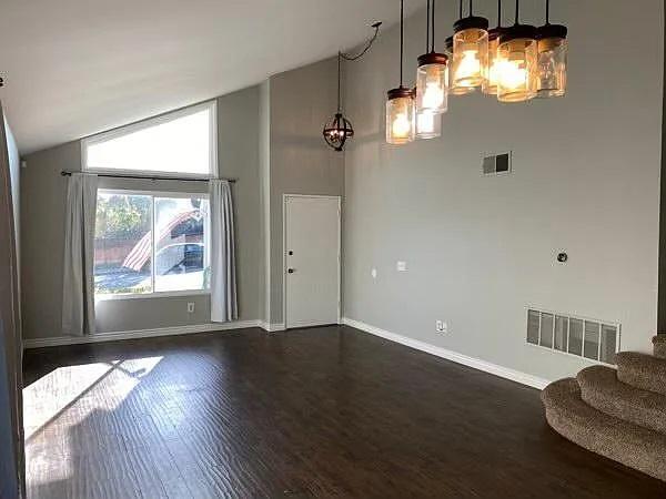 Building Photo - 218 Skyridge Ln