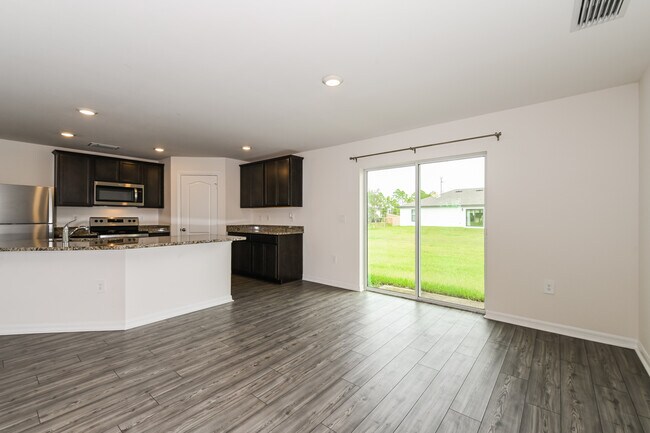 Foto del edificio - 191 Blackstone Dr, Fort Myers, FL