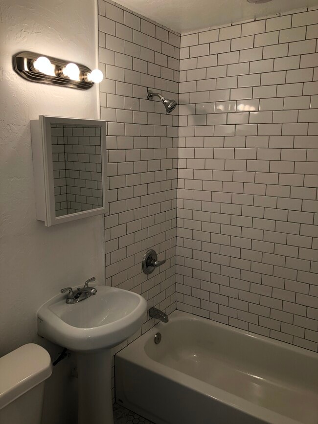 Building Photo - 2417 NW 50th St