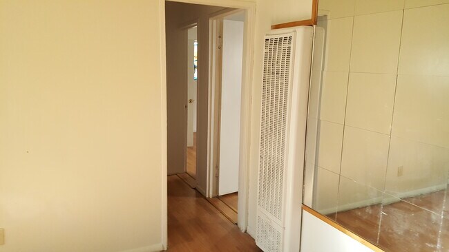 Natural Gas heating ?? - 657 E 87th St