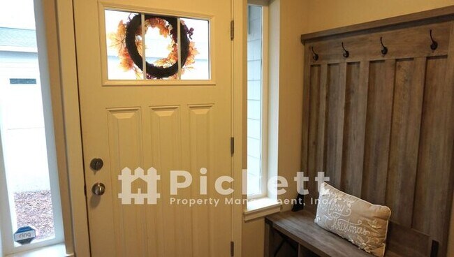 Foto del edificio - 4 Bedroom Manette Townhome