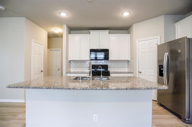 Foto del edificio - 26046 Quiet Field Ct