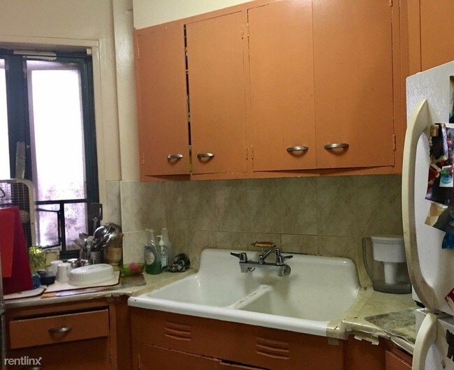 Foto del edificio - 1439 Wood Rd