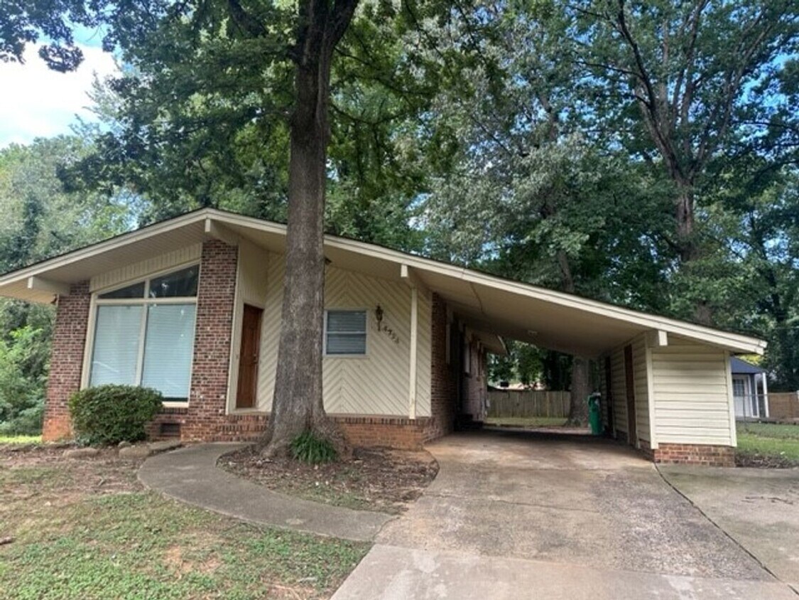 4724 Thornwood Rd, Charlotte, NC 28213 House Rental in Charlotte, NC