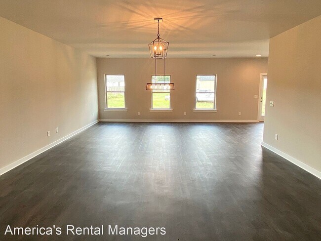 Building Photo - 3 br, 2 bath House - 170 Wolf Lane