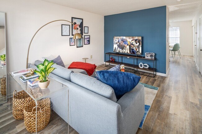 Foto del edificio - Hideaway Townhomes
