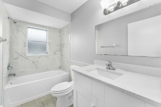 Foto del edificio - 2935 SE 15th Pl