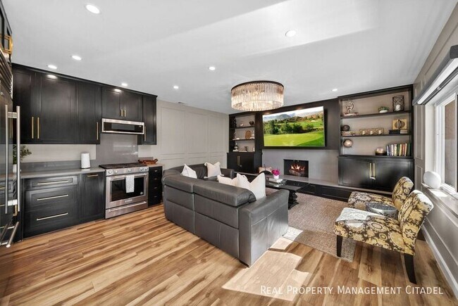 Foto del edificio - 1850 Edgecliff Dr