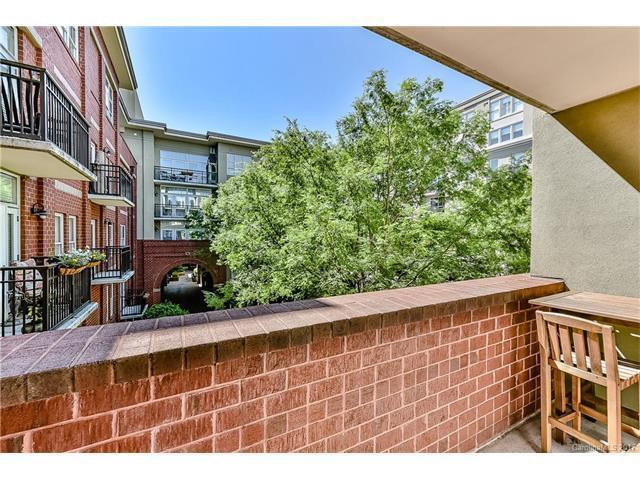 Building Photo - 1320 Fillmore Ave Unit 302